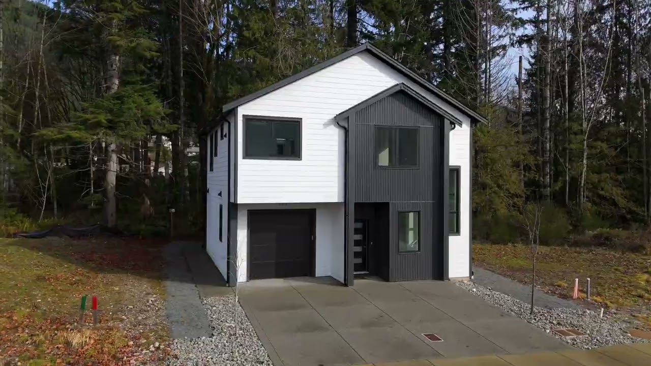 Stanley Creek - New Homes For Sale In Lake Cowichan!