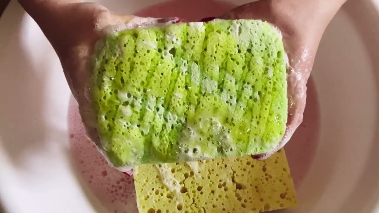 ASMR 💛❤️ SATISFYING SQUEEZING & RINSING 💛❤️