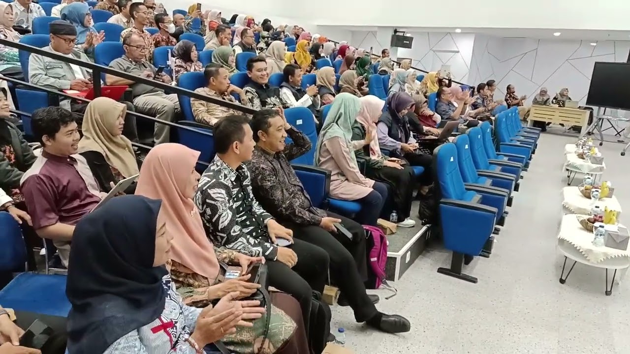 Aula Pusat Data dan Teknologi Informasi (PUSDATIN) Kemendikdasmen