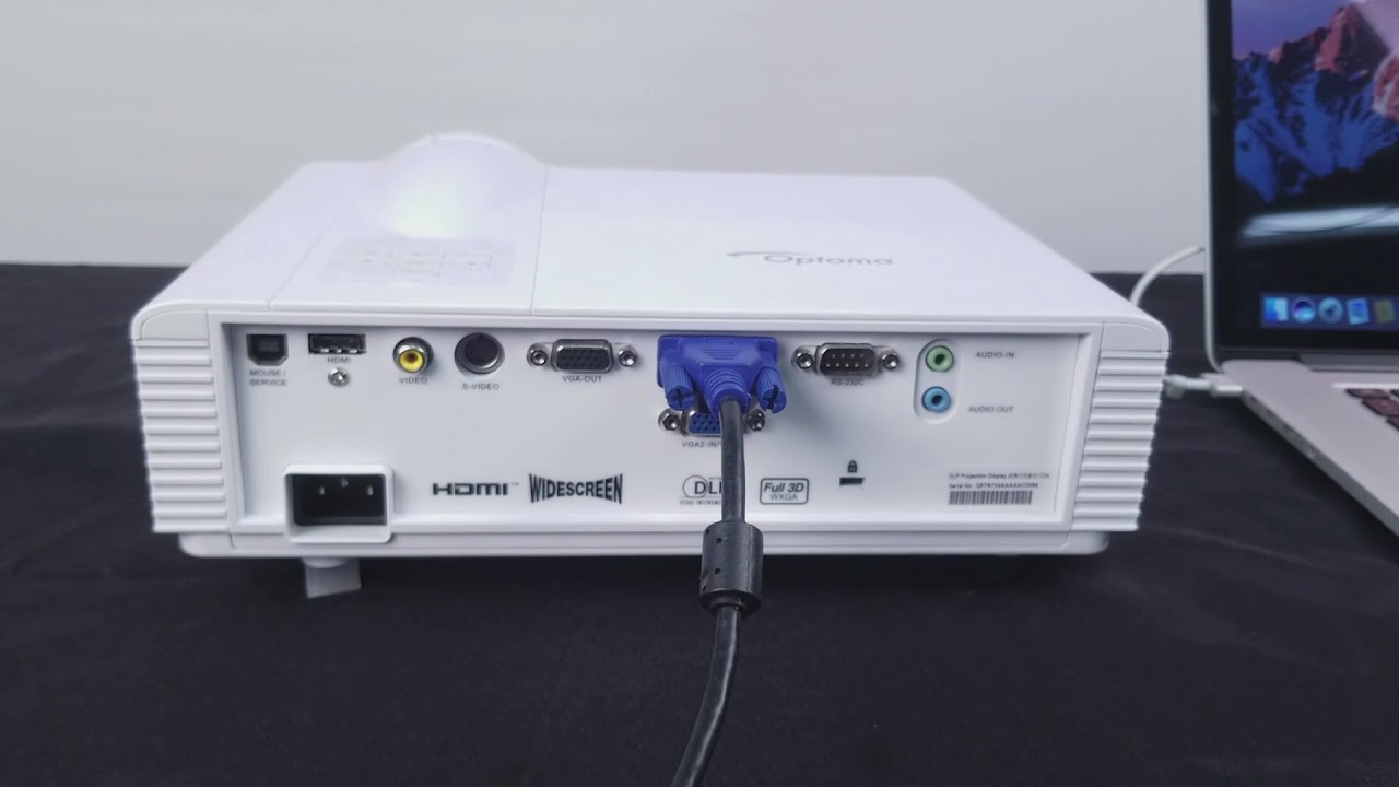how to connect a mac to a projector (thunderbolt to vga)