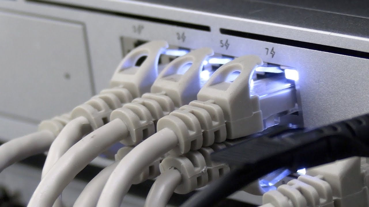 Así vivieron los ceutíes el apagón y la pérdida de internet