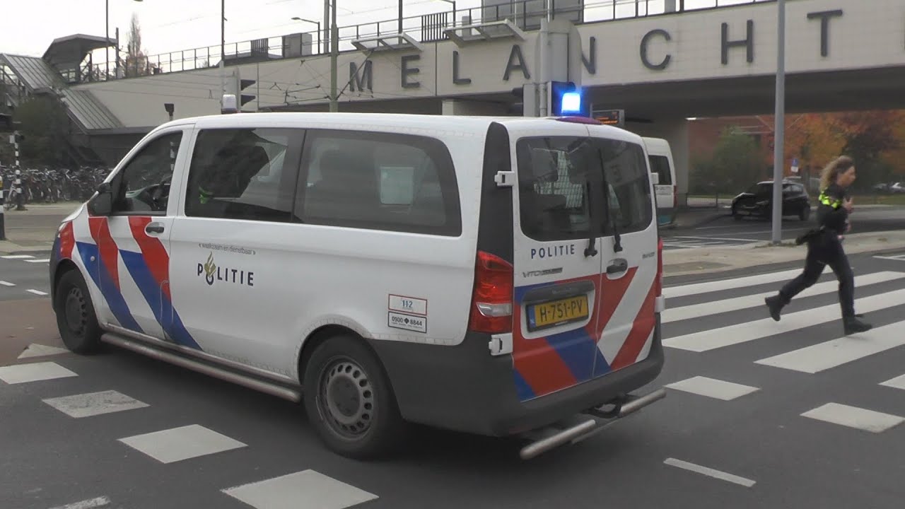 Politie Rotterdam-Noord naar melding nabij metrostation Melanchthonweg!