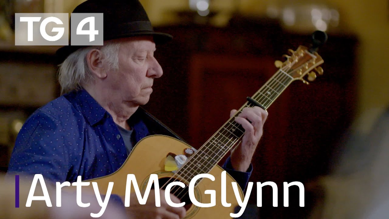 S&eacute; Mo Laoch | Arty McGlynn |D&eacute; Domhnaigh | TG4