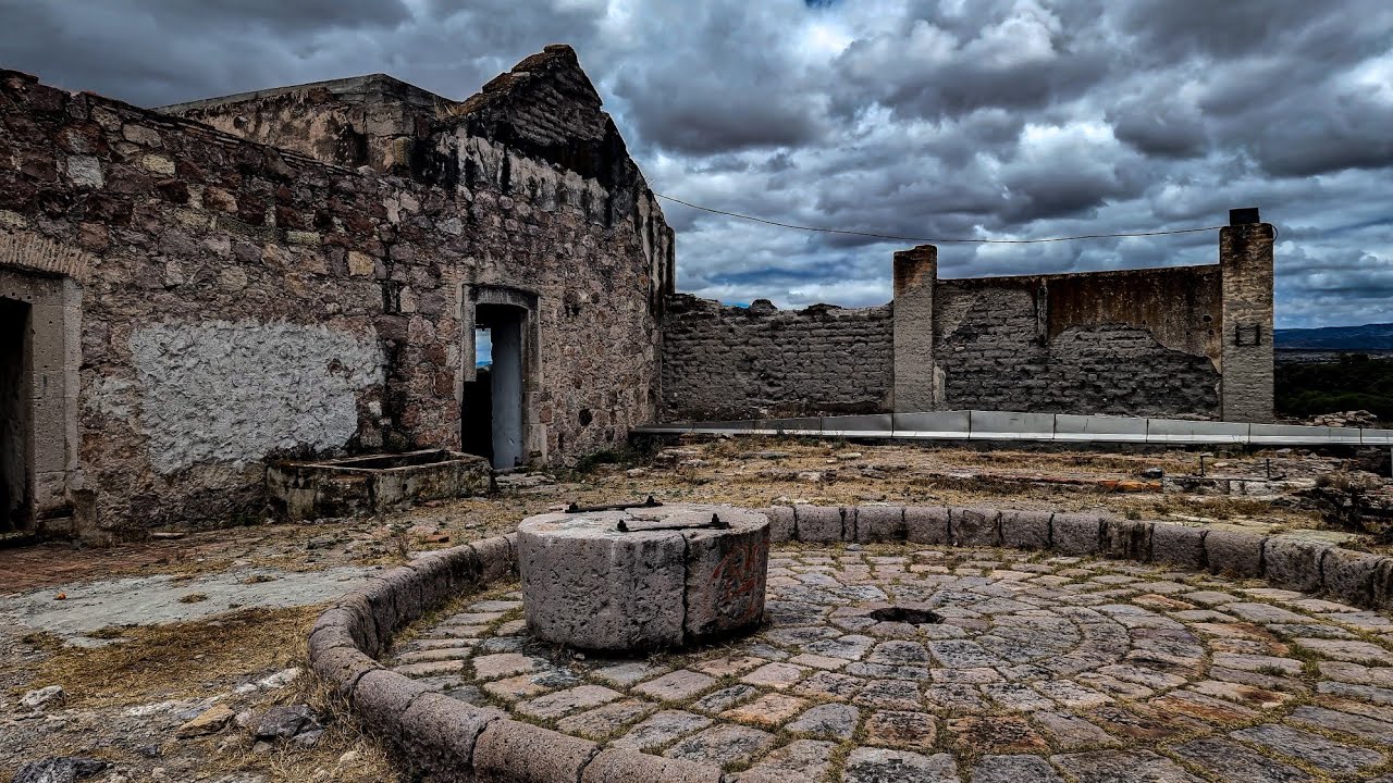 se enamoro de su propia hija, ¡si los muros pudieran hablar! HACIENDA JARAL DE BERRIOS #urbexmexico