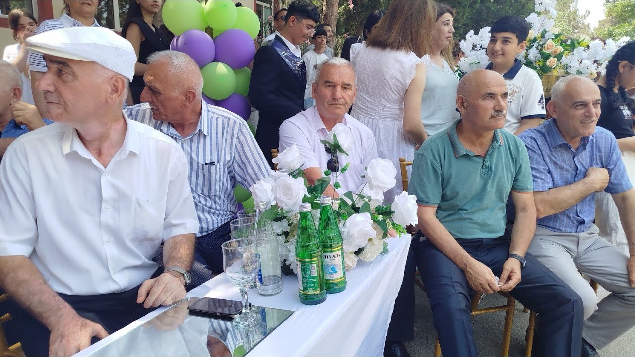 Şirvanda 10 nömrəli məktəbdə “Son zəng” — 50 il əvvəlki məzunlar məktəblərinə qayıtdı