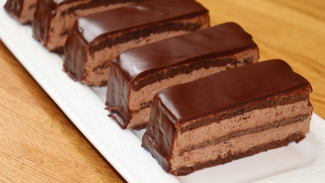 Sočan čokoladni kolač bez brašna | How2 Bake It by Marko Strižak |
