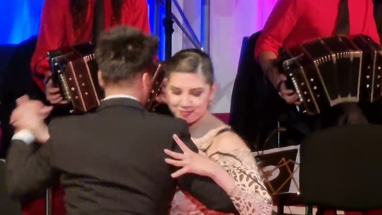 Lisbon Tango Festival 2022  – Milonga del 83 by La Juan DArienzo. Bailan Roxana & Sebastian