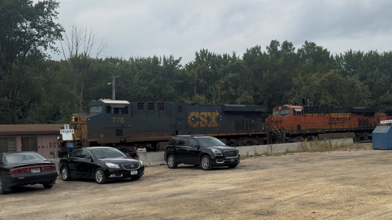 BNSF trains in East Dubuque, Illinois