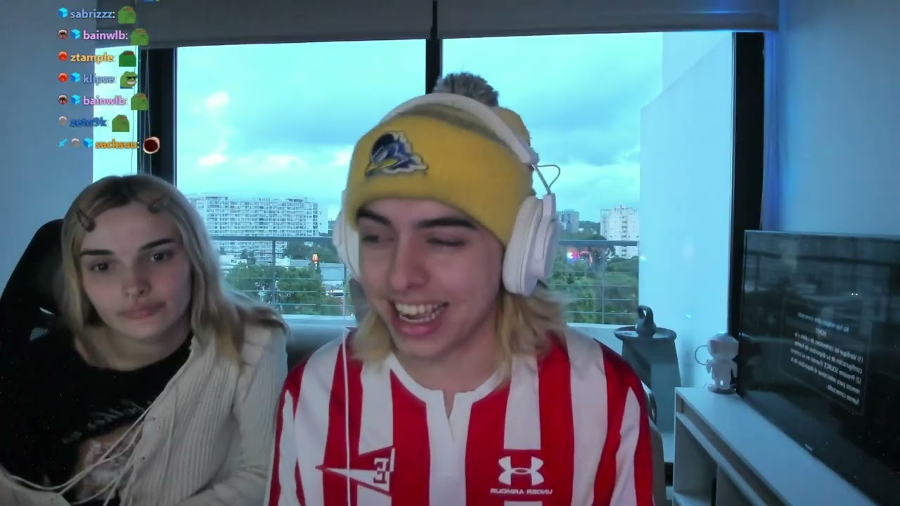 STREAMER PROFESIONAL. EL MEJOR EN ESTO. RAPERO Y STREAMER. HAHAHAHA. ME RIO. - rageylo 04/11/25