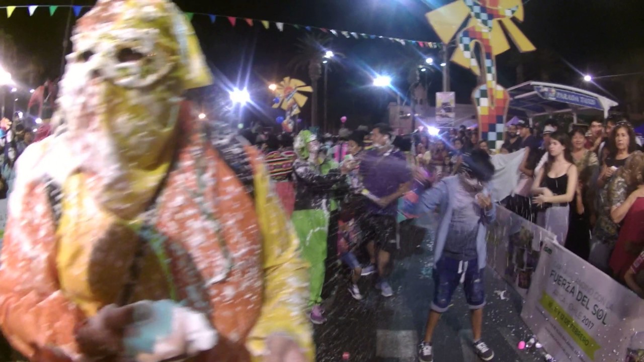 Carnaval con la fuerza del sol. Arica. Pepinos  p4
