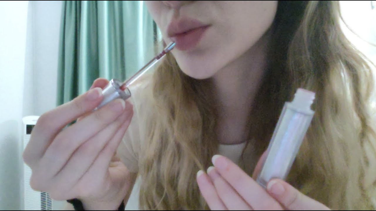 ASMR Kisses ╰(*°▽°*)╯