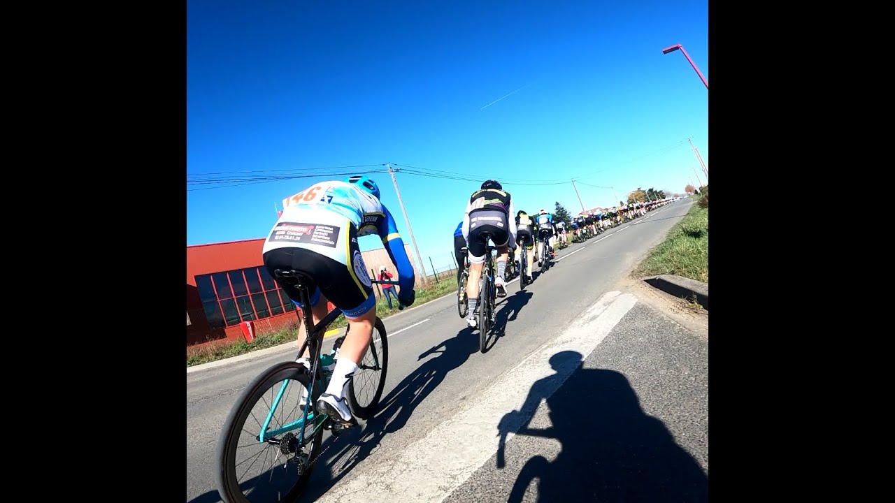 Cyclisme FFC 2-3-J : Montdidier 2022 l La plus grosse bordure de la saison l 175 coureurs