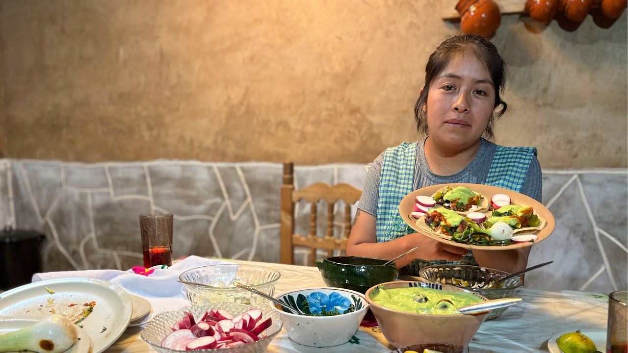 Celebramos a Efrain con unos taquitos de suadero, por ser un día especial