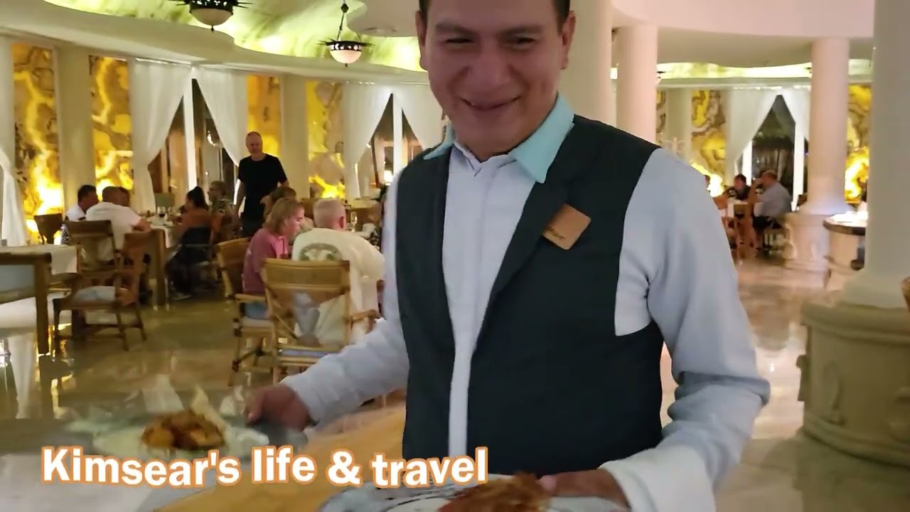 Iberostar Paraiso beach all inclusive resort Mexico , Family dinner at La Dorada restaurant review.