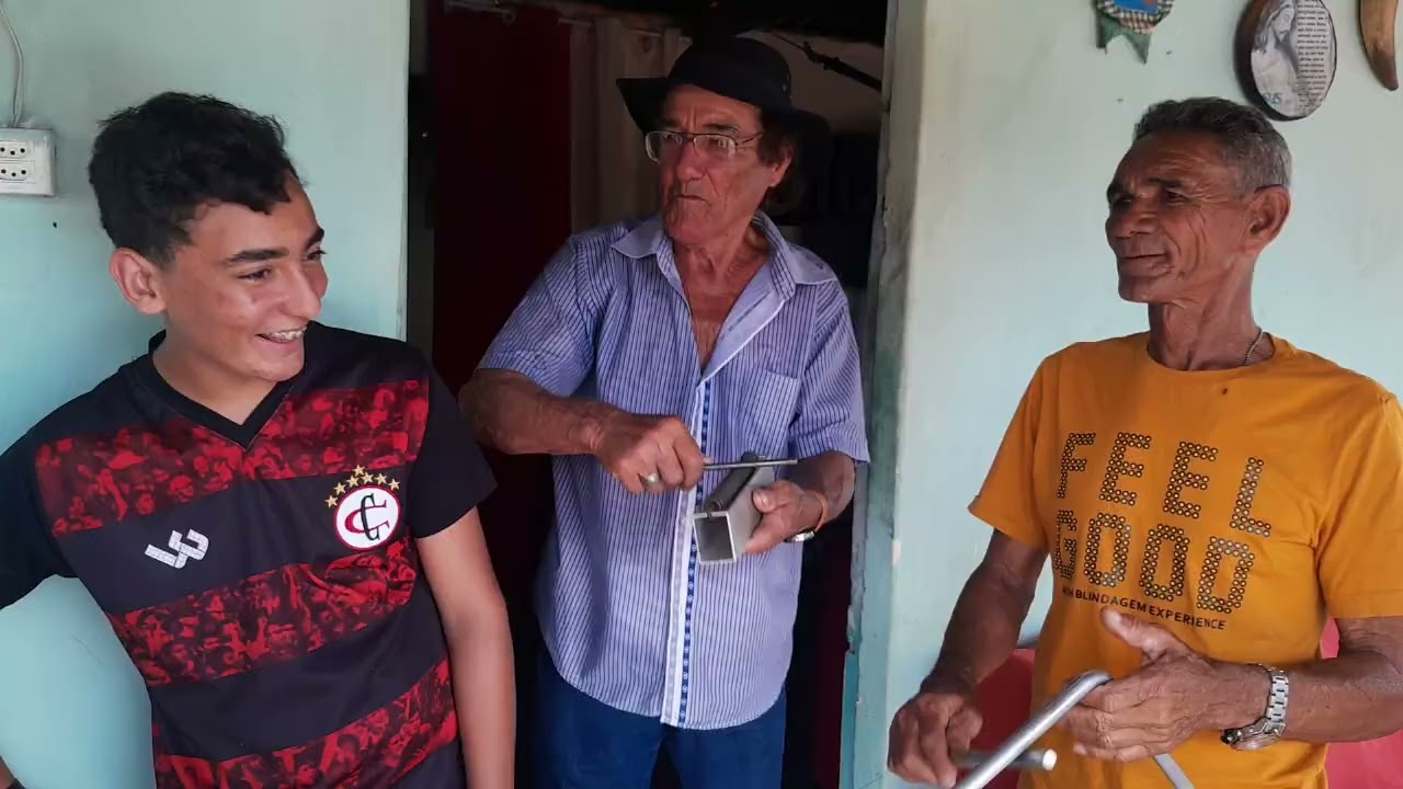 Benedito recebe a visita de Reginaldo dos 8 baixos 