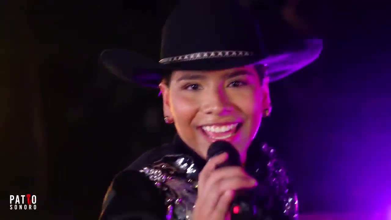 Emily Galaviz - Popurri 03 En vivo - Patio Sonoro ❤️🎤🎶