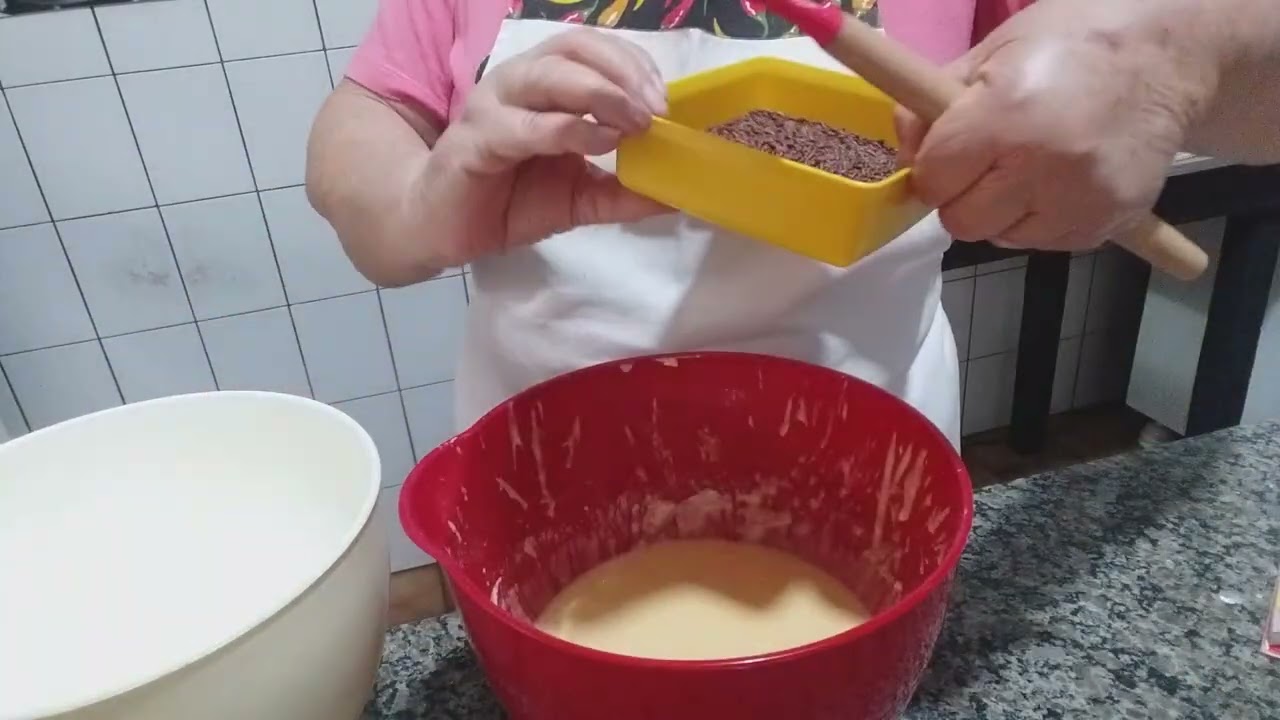 BOLO FORMIGUEIRO DE MARACUJÁ 