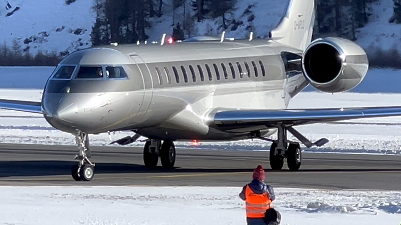 Global 7500 + Falcon 8X Snow Landing St. Moritz / Samedan Engadin Airport 2025 🛩 GL7T + FA8X