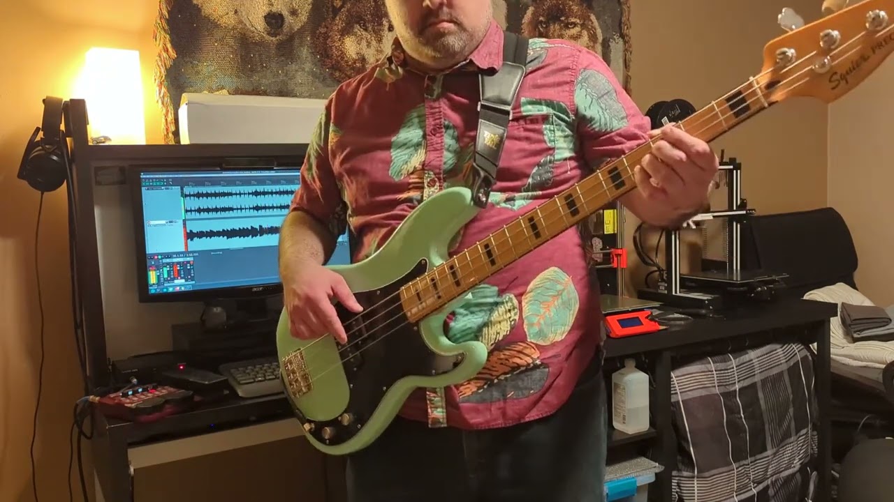 Gnarls Barkey Crazy - Beginner Bass Cover