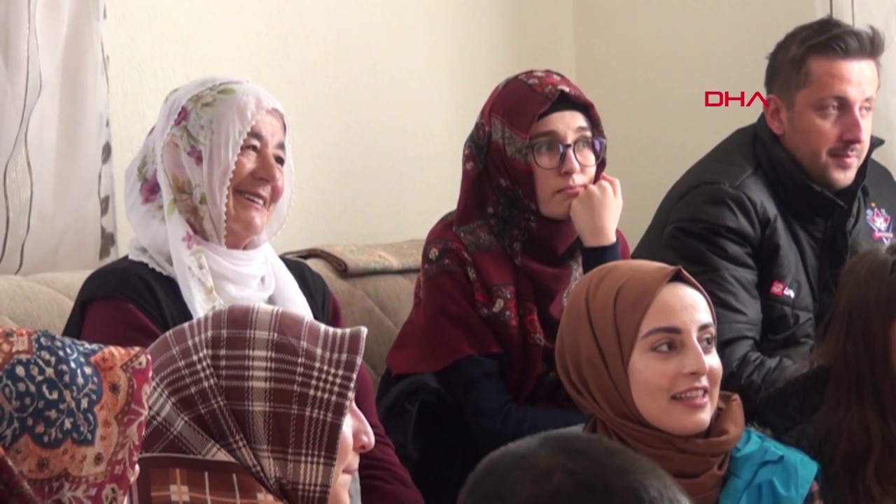 Kayserili gençler, Afife teyzeyi ziyaret ederek, 'Sefiller'i' tartıştı