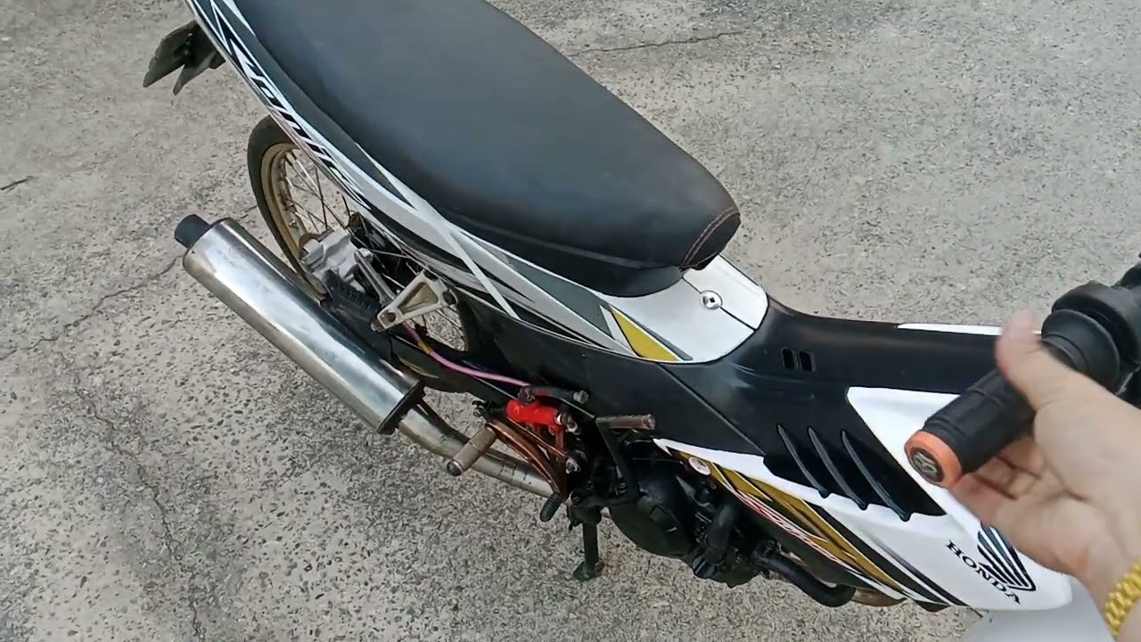 รีวิวโซนิคตัวใหม่ราคา 14,900 เอกสารครบโอน รถอยู่สมุทรปราการส่งได้ สนใจโทร 062 541 8940