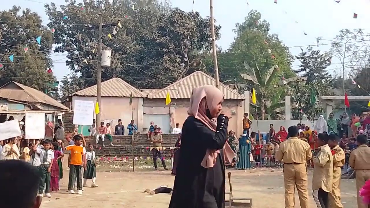 ছাত্র ছাত্রী দের মনের মতন সাজের এক আংশ