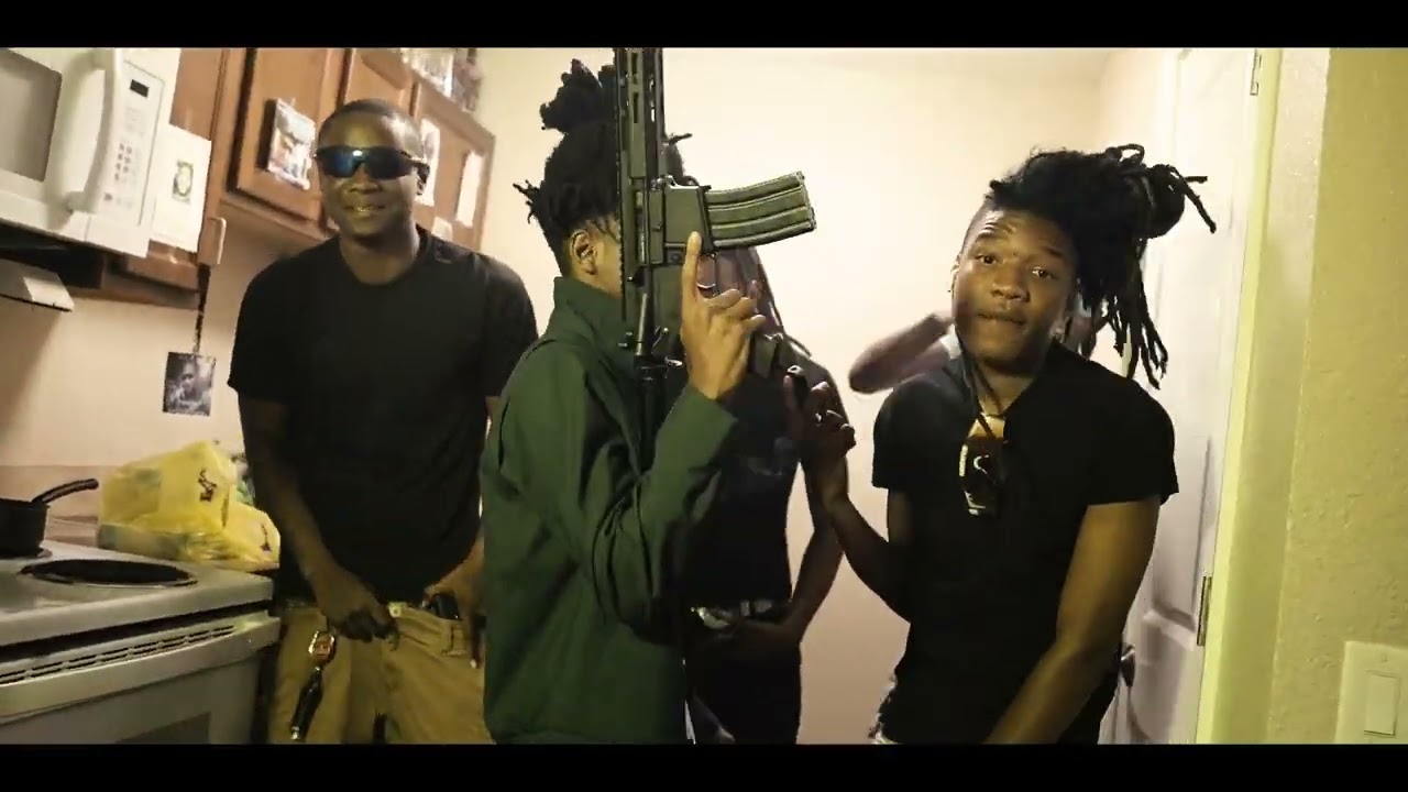 YurdaFaxee - Among Us (Official Music Video)