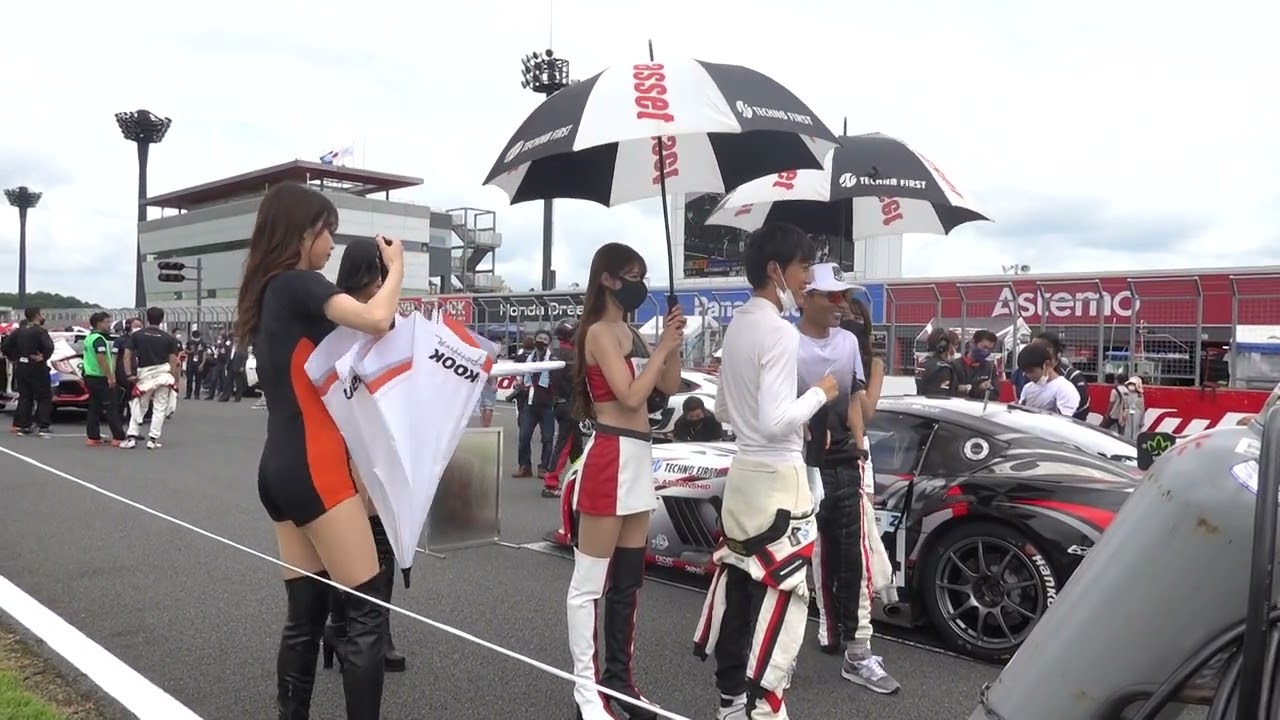 2022年9月4日S耐ツインリンクもてぎ・グリッドウォ―ク①長坂有紗さん・真木しおりさん