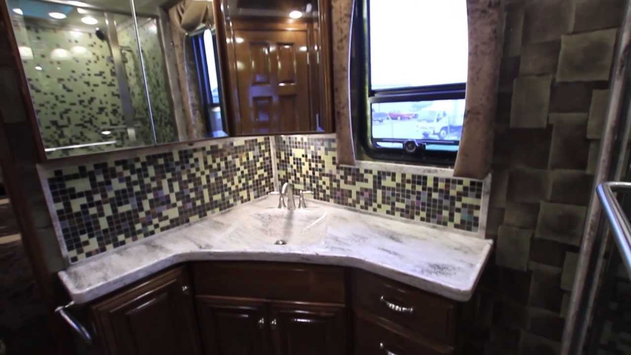 Tour the 2014 Essex Motorhome by Newmar