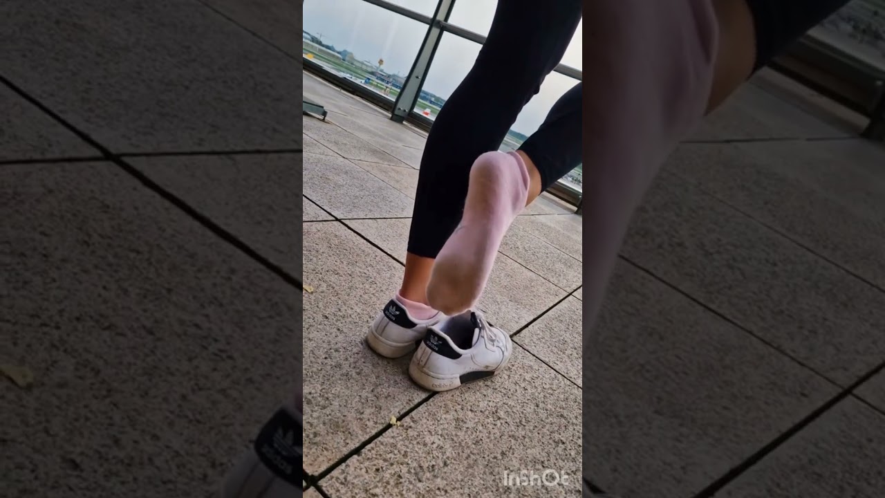 Women socks feet White #feet #nike #socks