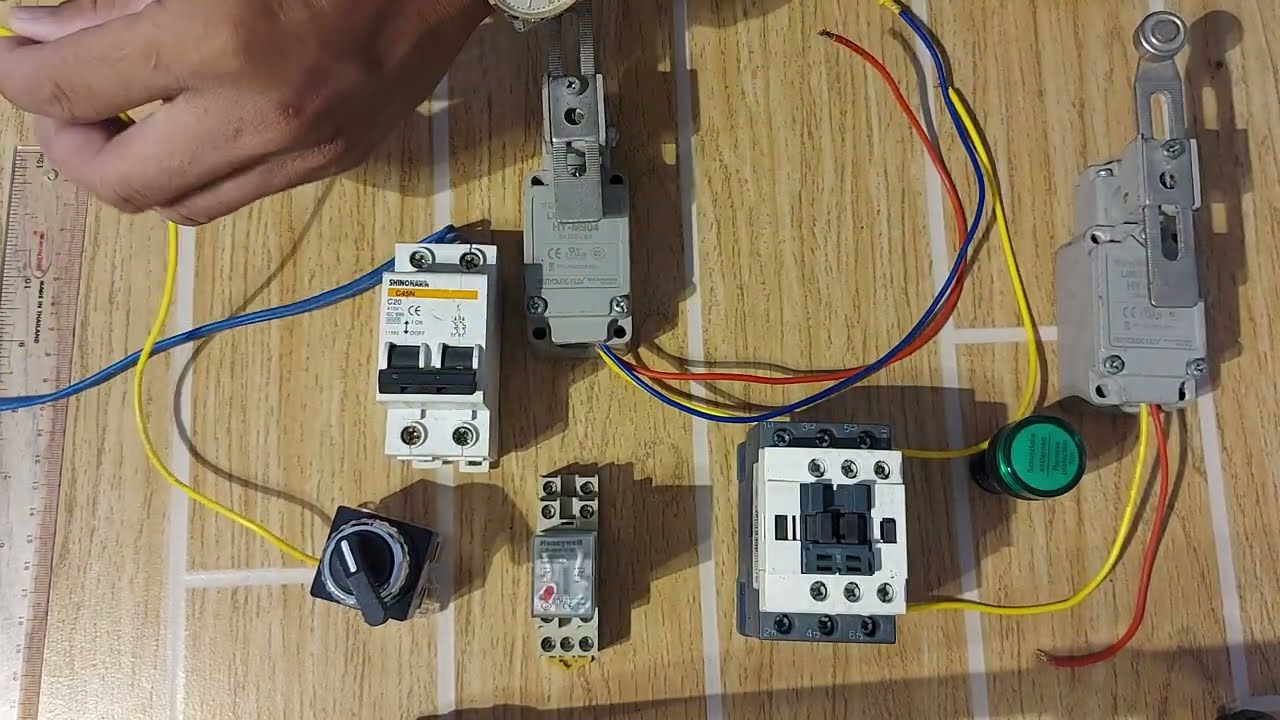 ✅👉 2 công tâc hành trình điều khiển 1 motor chạy dừng tự động