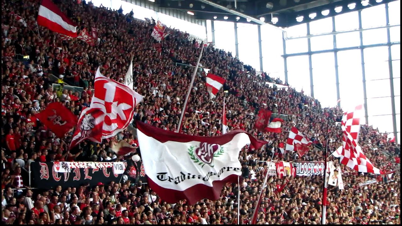 1. FC KAISERSLAUTERN - FC Bayern München [Teil 3] 2011 (Aufstellung Bayern - Betzelied)