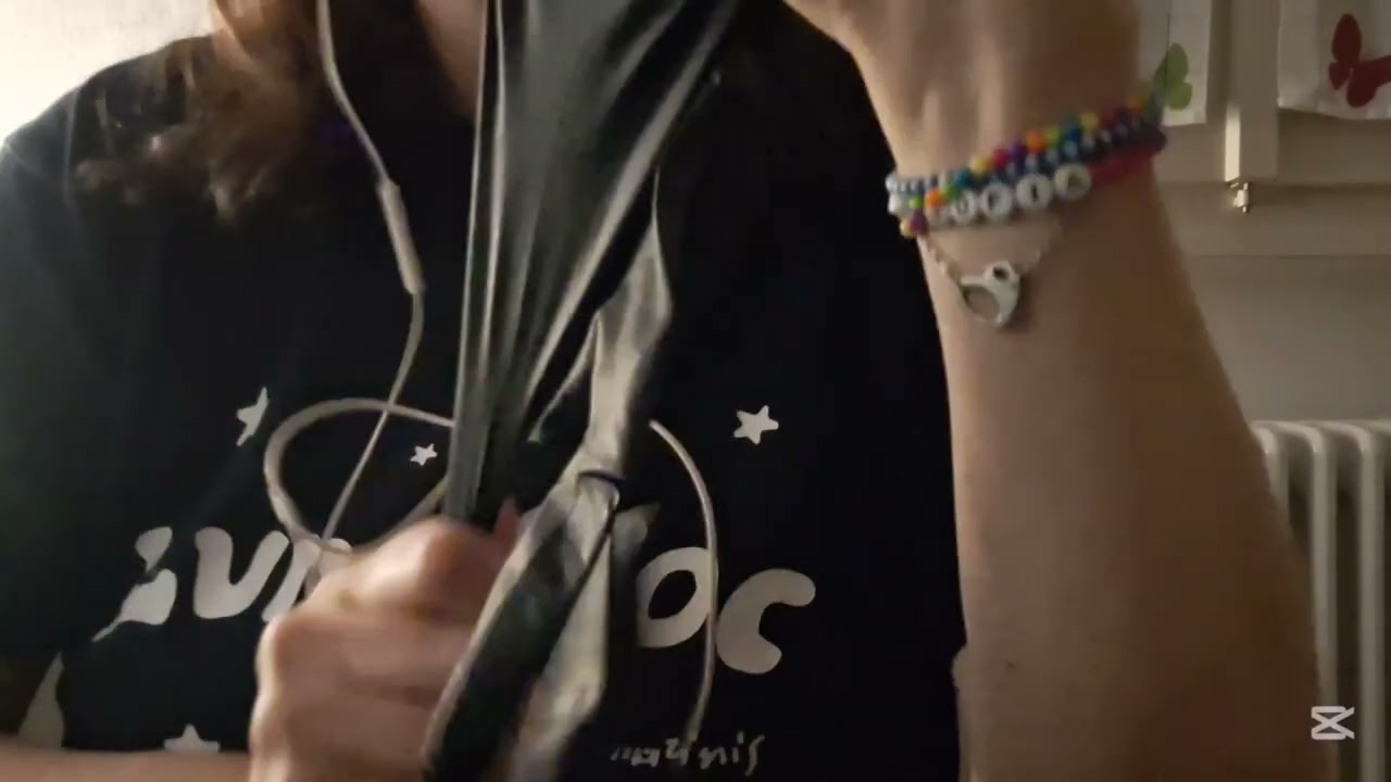 IL 99% DELLE PERSONE SI ADDORMENTANO CON QUESTI SUONI DI GUANTI ASMR #ASMR