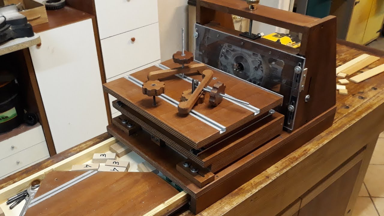 mortasatrice orizzontale (horizontal router table)