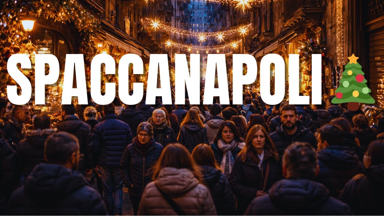 Naples Italy Christmas Evening Walk 🎄 | Spaccanapoli & San Gregorio Armeno | 4K
