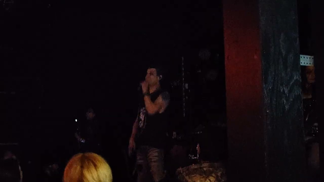 @MakesMyBloodDance 