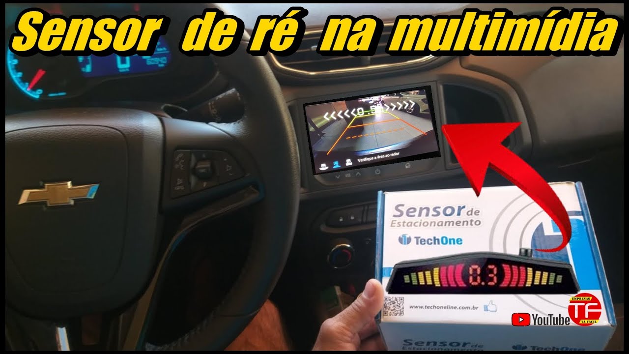 Sensor de estacionamento com visor integrado na multimídia do carro