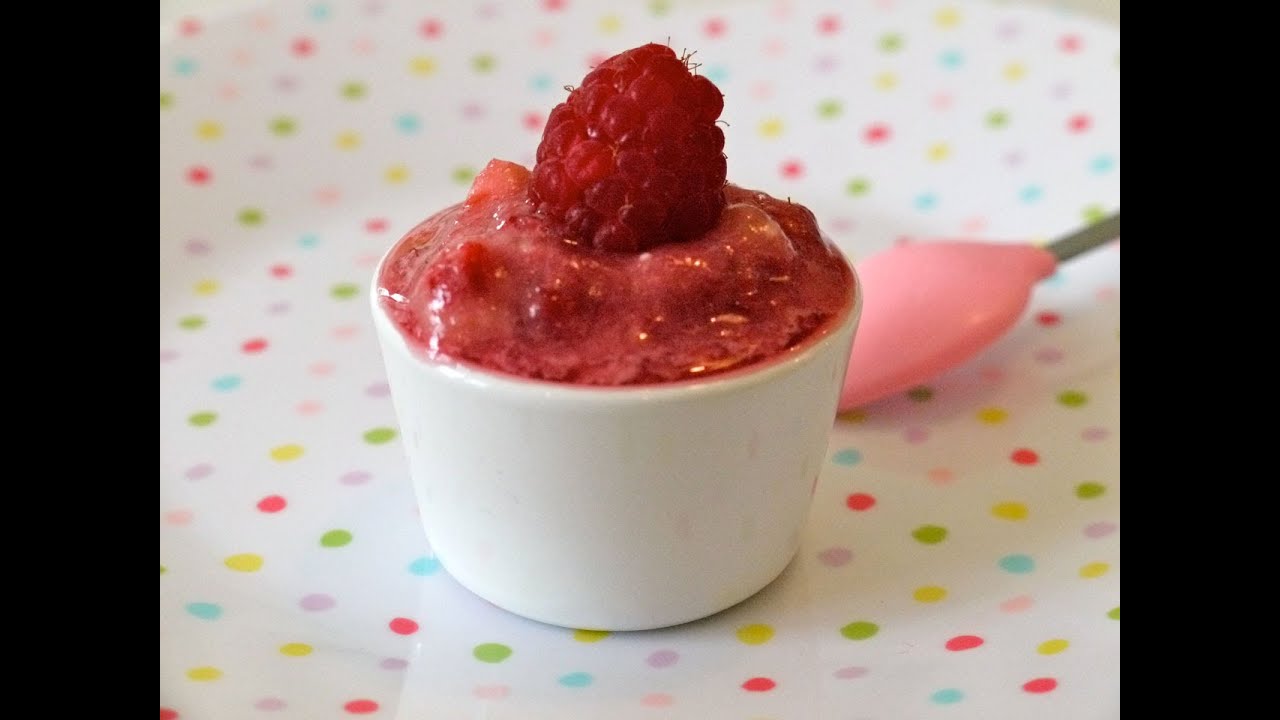 Recipes for Baby Food: How to Make Raspberry Banana Puree for Toddlers - Weelicio