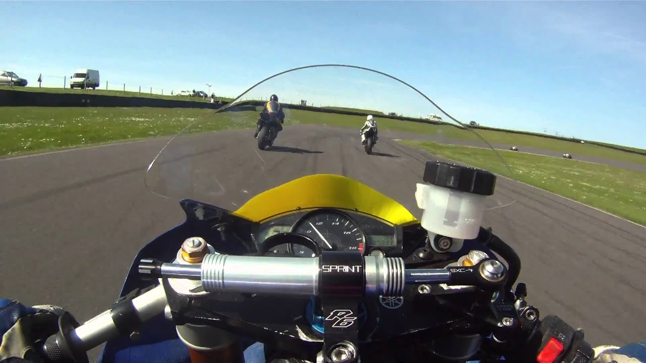 Anglesey international circuit fast group