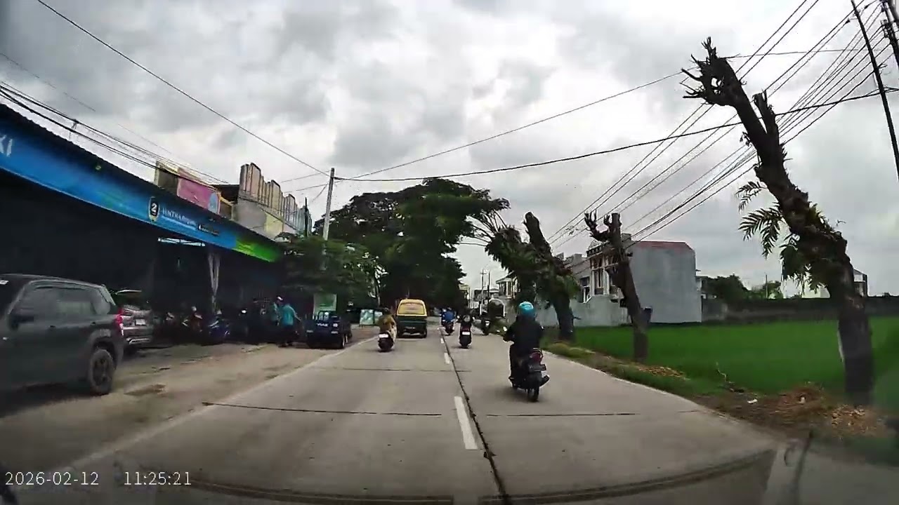 POV Driving Indonesia | Sukoharjo - Karanganyar | Ayam dan Bebek Goreng Mbak Nining - Luwes Palur