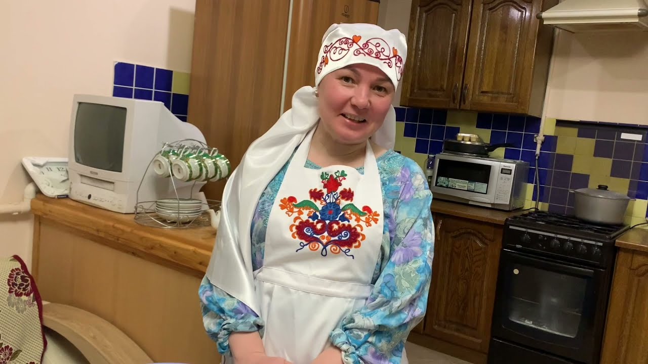 Татар бәлеше! Блогер Фәгыйлә Шакирова   бәлеш ясый! Татарский «Зур Бэлиш» с мясом и картошкой