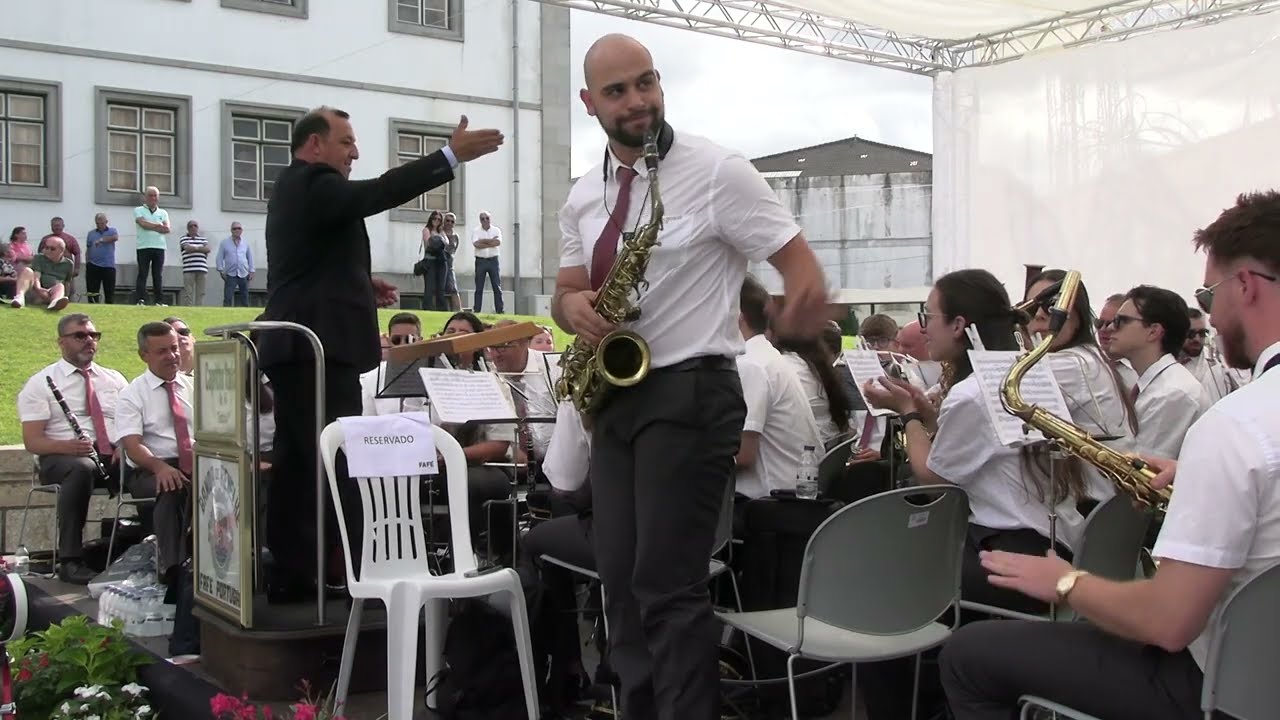 Banda de Revelhe - Fafe (Maestro: Paulo Pereira) Overture 