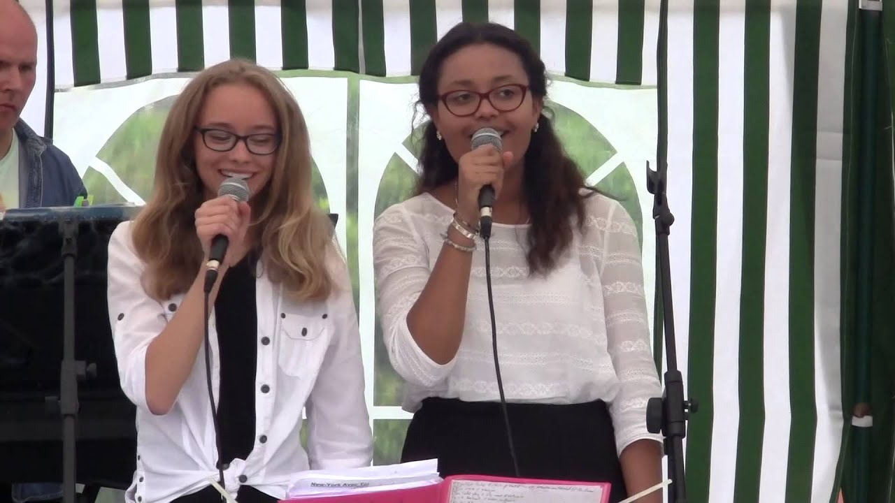 Attention au d&eacute;part & La lune Cover by Zo&eacute; and Alys&eacute;e