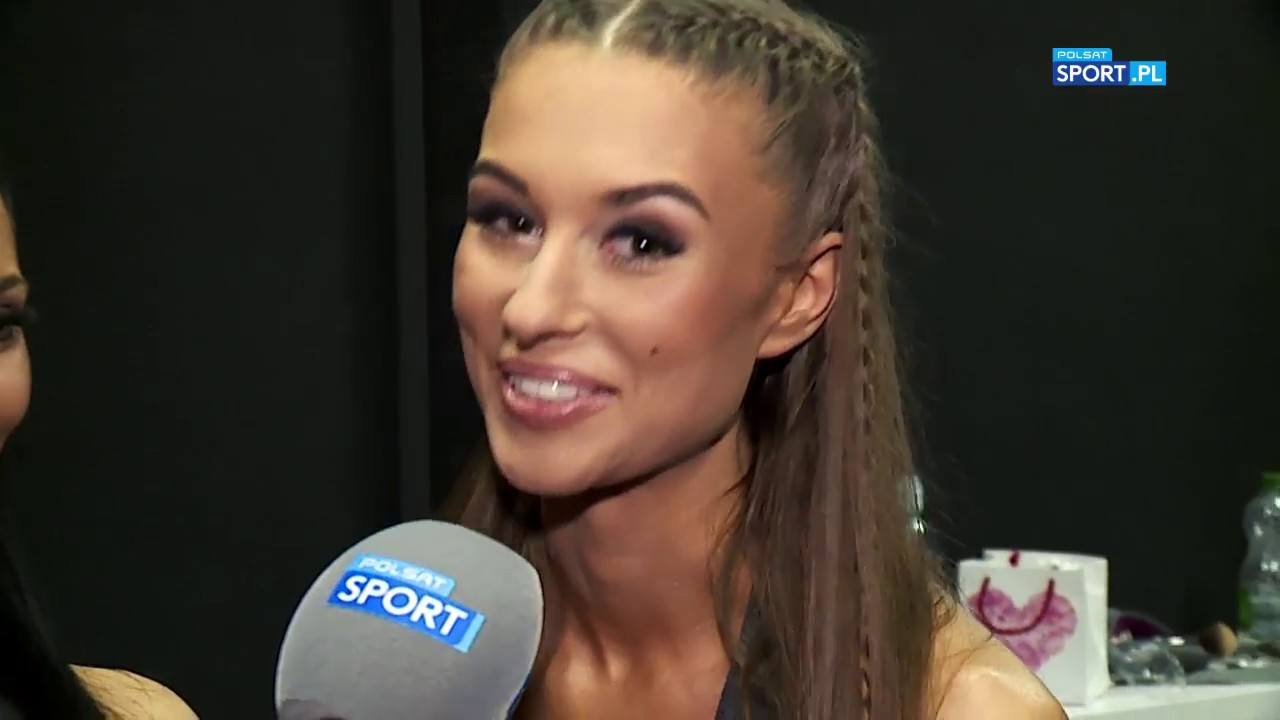 KSW 41: Nowa ring girl Katarzyna Motloch skradła serca kibiców?