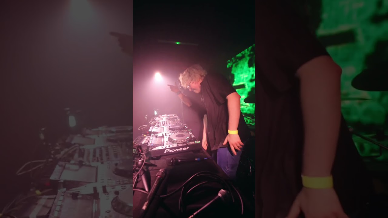 Had to bring him out for this one 😁 🎵 Emalkay & Chime - Inside 