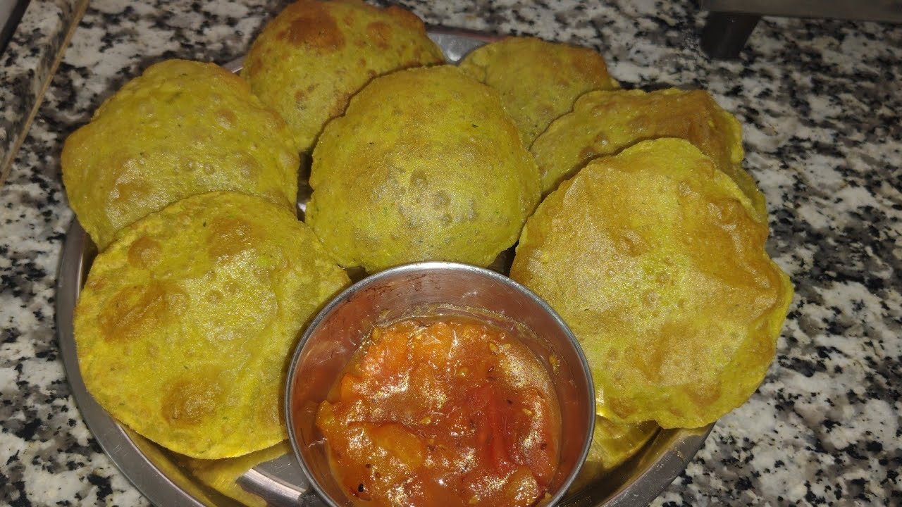 Matar ki puri with tomato chutney live cooking
