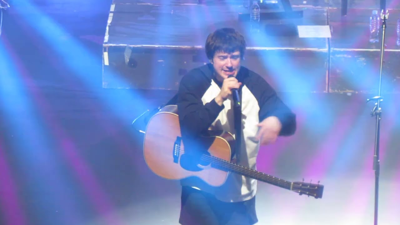 Alec Benjamin—Lead me to water（live  at Mondern Sky Lab 2024 in ShangHai）