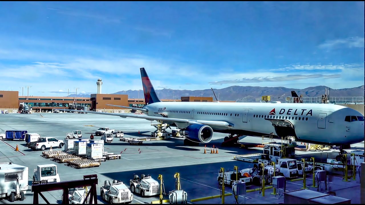 DELTA AIRLINES Boeing 767-400ER / Atlanta to Salt Lake City / 4K Video