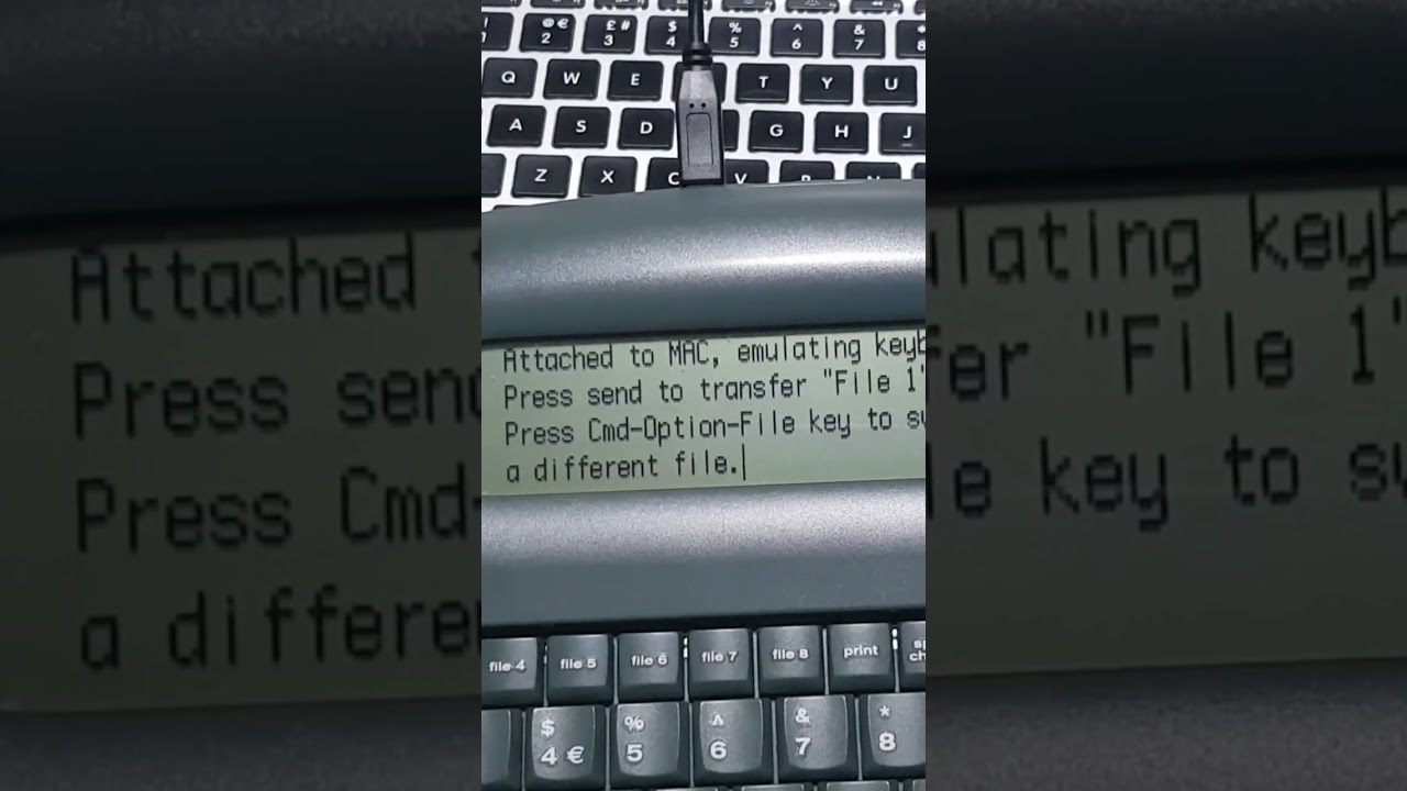 Transfer files with the AlphaSmart Neo. #fastdrafting