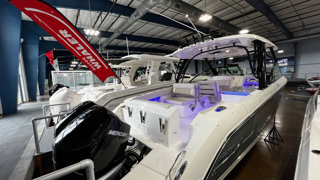 Boston Whaler 320 Vantage